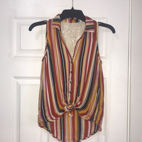 No sleeve tank top - Picture 1 of 4